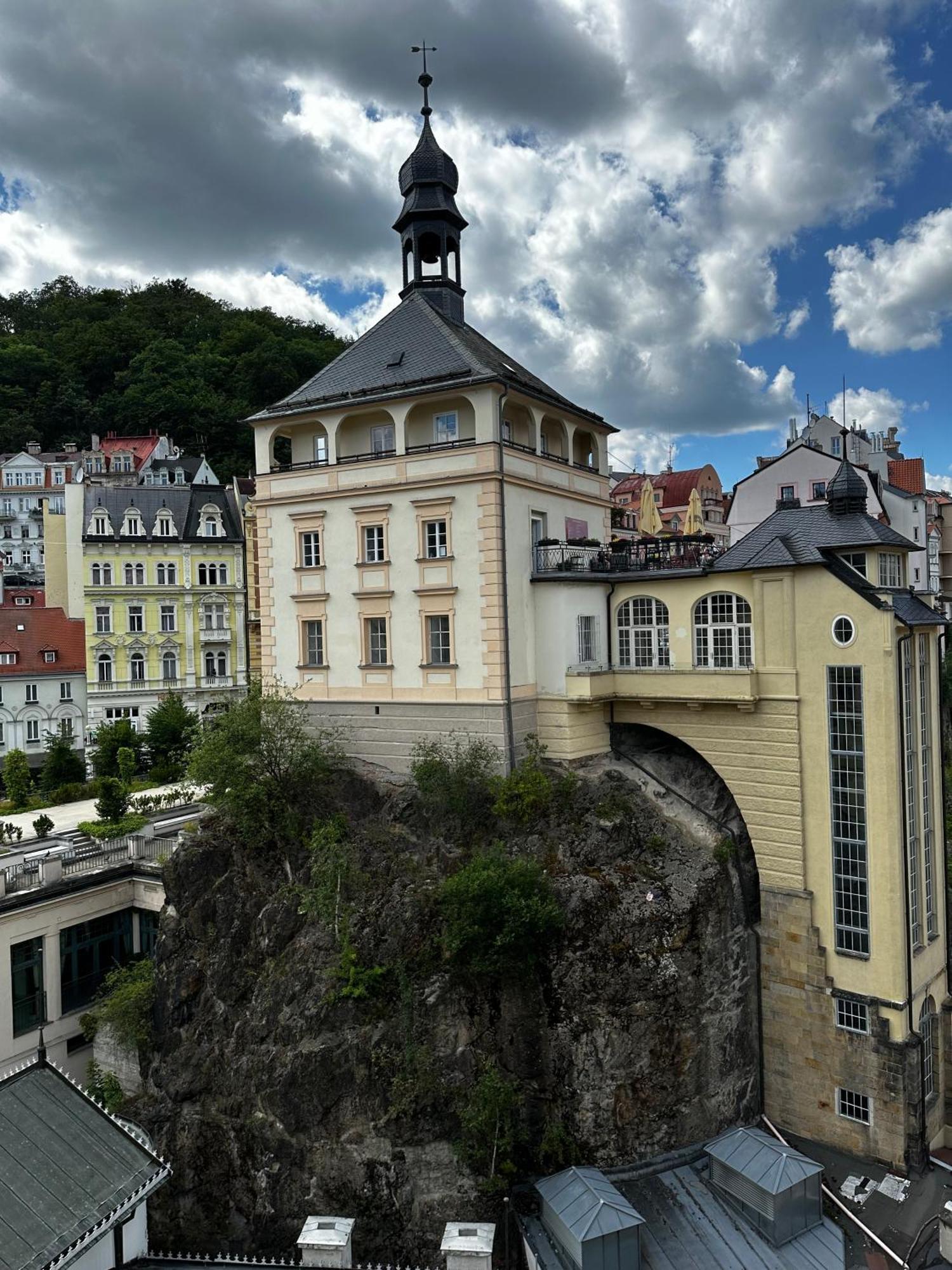 Three Rings Apartments Karlovy Vary Exterior photo